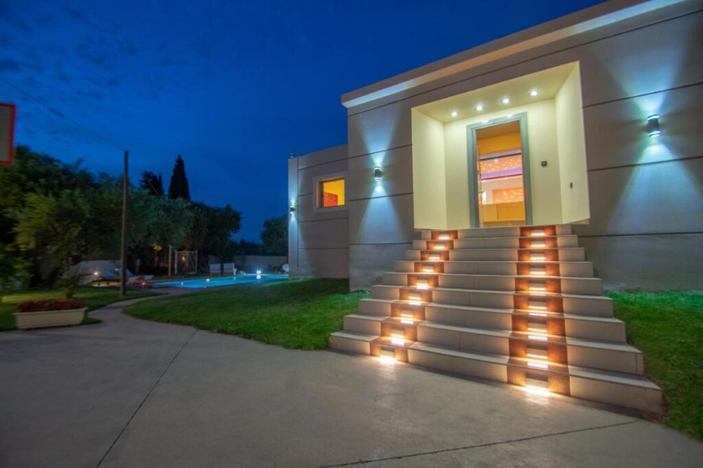 The house in the evening
